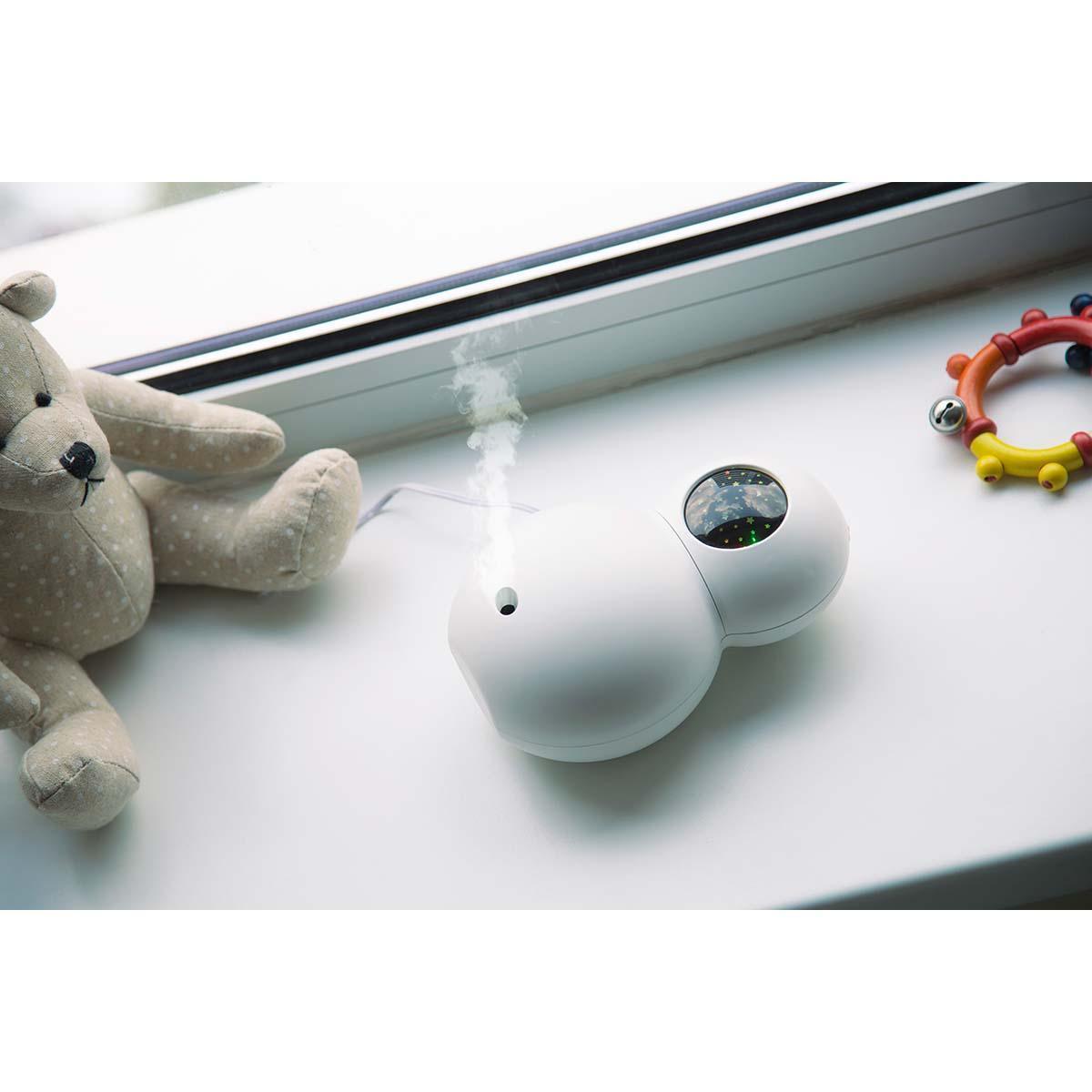 White humidifier and projector - Natural Sleep